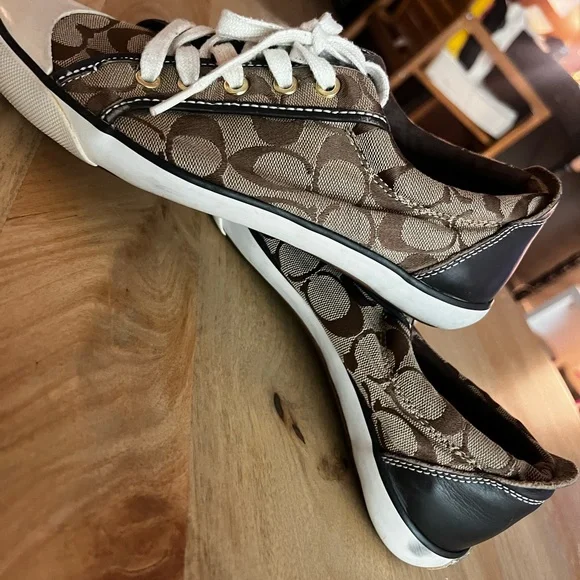 Coach 8,5 - Picture 3 of 5